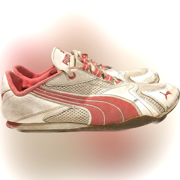 VTG PUMA Pink White Athletic Running Shoes Sz:7.5 Women Sneaker 182775 05 Train - Picture 2 of 7